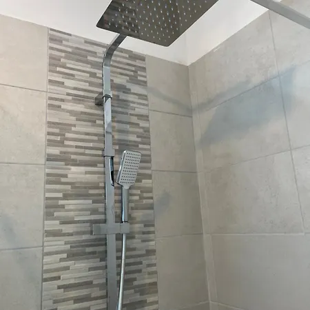 Sanctuaire A Apartment *
